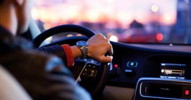 Driving in Spain vs Driving in the US: things you must know